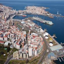 As información que sae na prensa de xuntanzas interadministrativas sobre o futuro do terreos do porto interior observamos que A Coruña vai hipotecar parte da cidade para asumir o custo do porto exterior